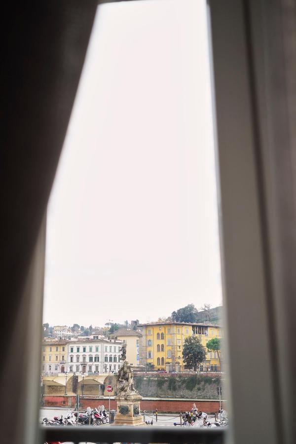 3 Master Bedrooms With Balcony On The River With Views Florenţa Exterior foto